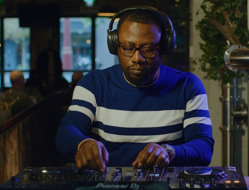 DJ O’kay Megamixer, favourite DJ for weddings, birthdays and events in Derby, Nottingham, the East Midlands and across the UK